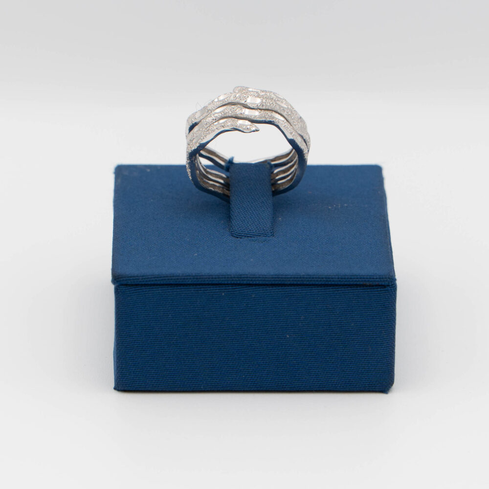 Anello Oro bianco e zirconi 34