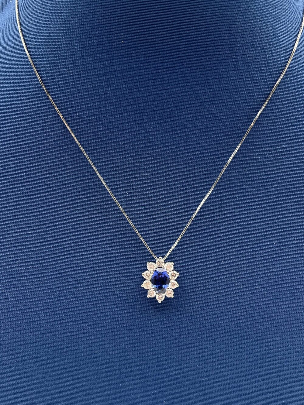 img_1597-scaled-1.jpeg Collana zaffiro con diamanti