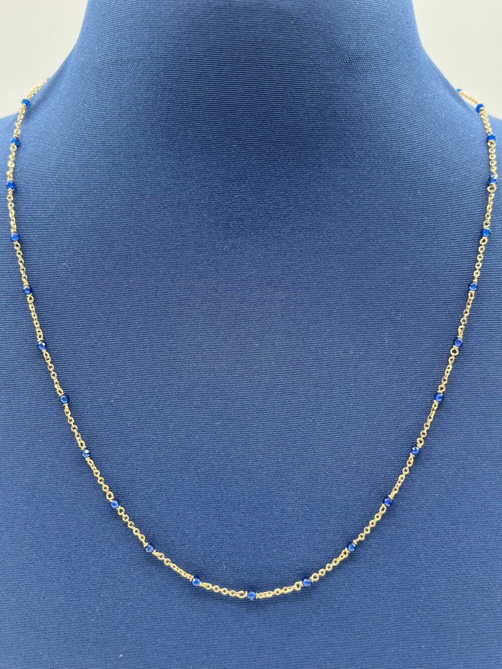 Girocollo oro giallo con pietre naturali blu